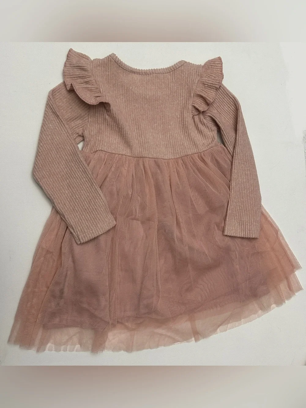 Zara girl’s dress ribbed top, ruffle shoulders, and a tulle skirt.  Size 3-4T.